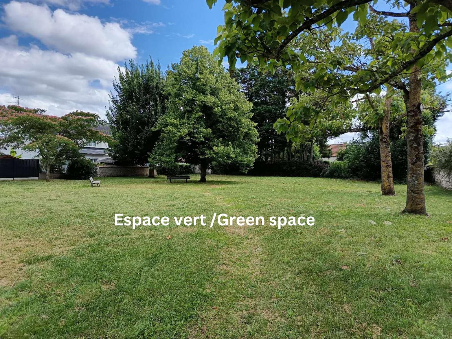 Appartement A Orleans Au Calme Avec Parking Gratuit, Balcon Et Ascenseur Exterior photo